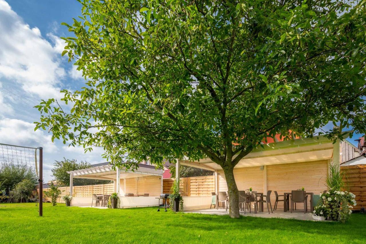 Pensjonat Marynarski - Apartamenty Дарлувко Екстер'єр фото