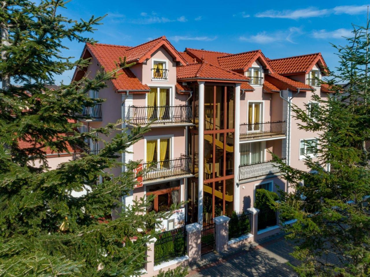Pensjonat Marynarski - Apartamenty Дарлувко Екстер'єр фото