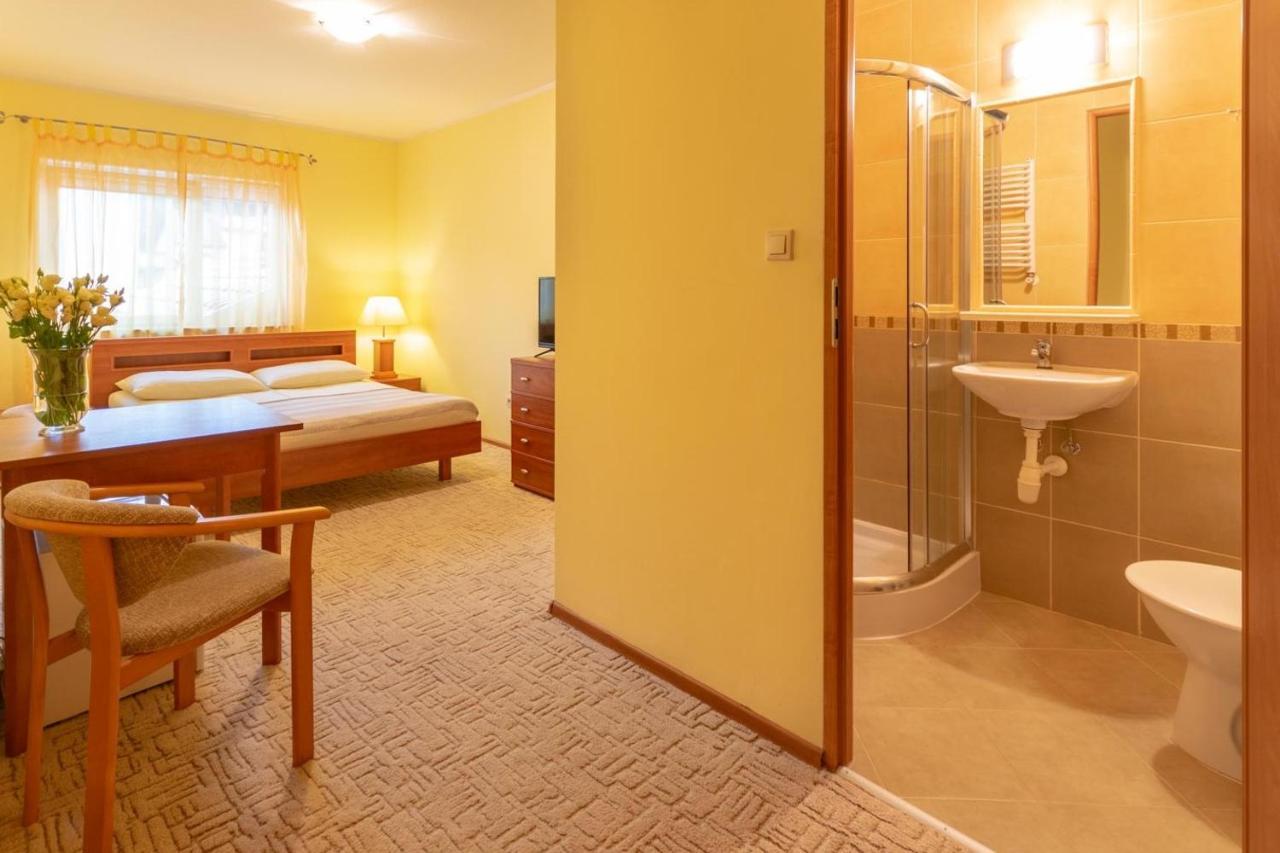 Pensjonat Marynarski - Apartamenty Дарлувко Екстер'єр фото