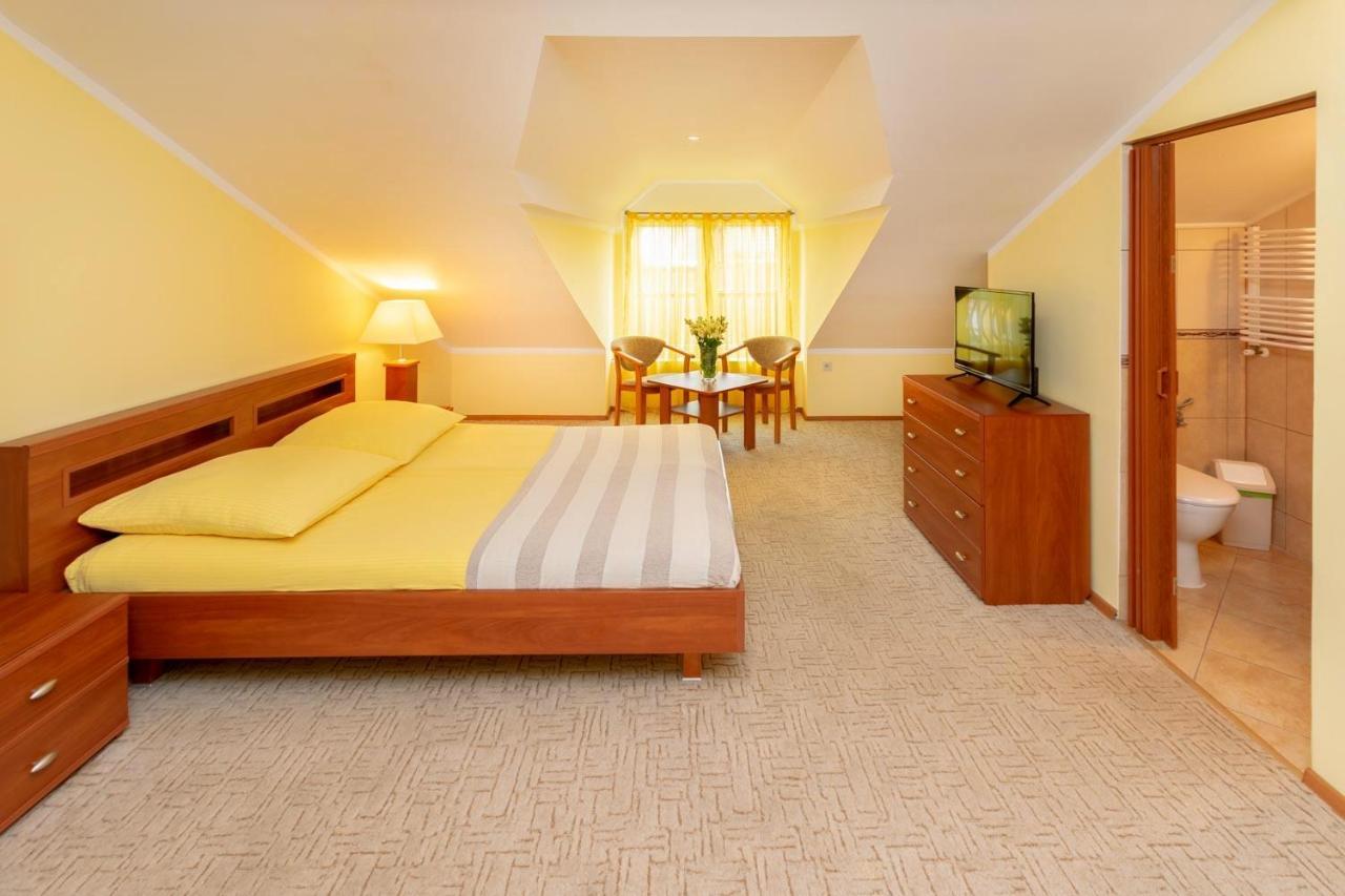 Pensjonat Marynarski - Apartamenty Дарлувко Екстер'єр фото